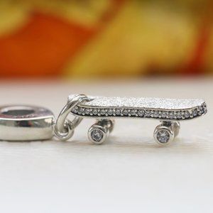 Pandora Be Free Skateboard Charm 797206CZ